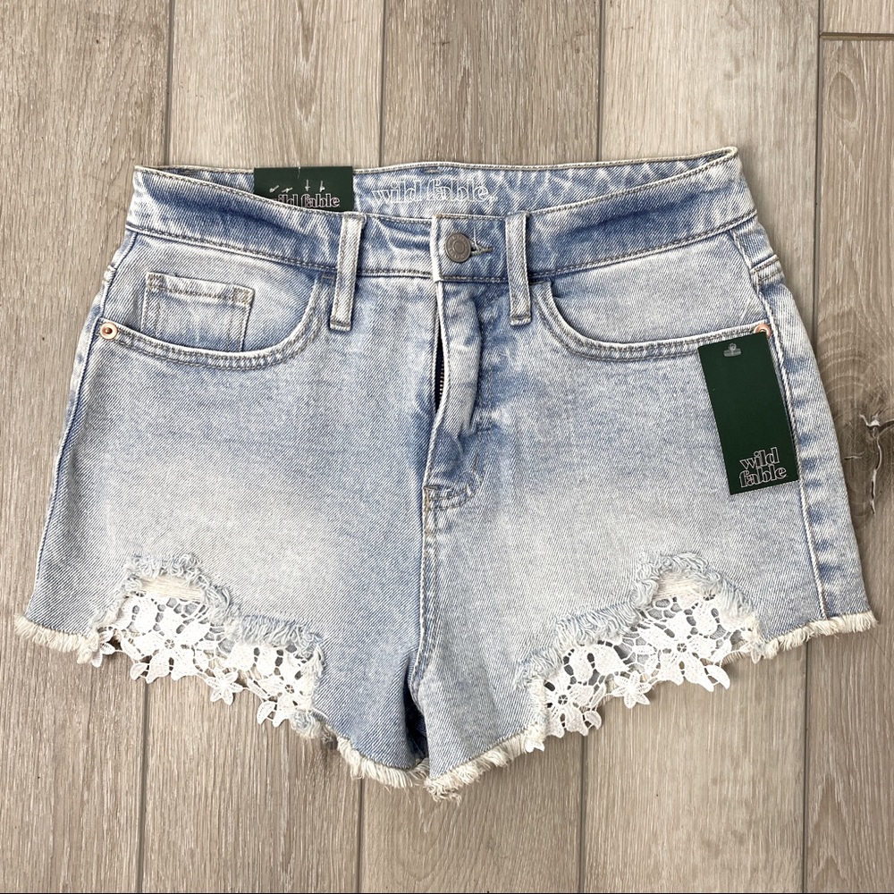 Wild Fable Target High Hi Rise Lace Hem Festival Shorts Denim Light Wash NWT 4